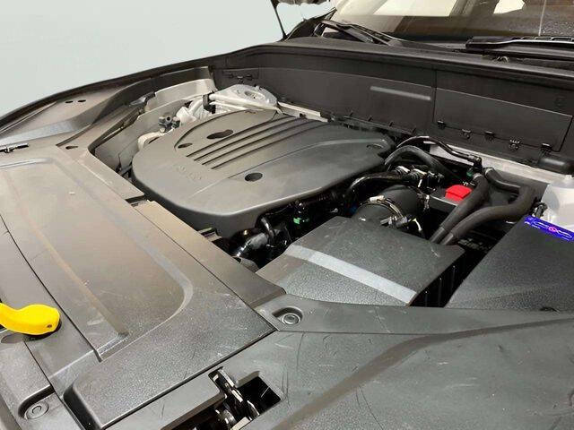 2025 Volvo XC90 B5 Core Bright Theme