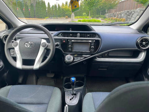 2017 Toyota Prius c Two