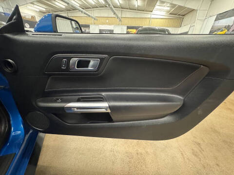 2020 Ford Mustang EcoBoost