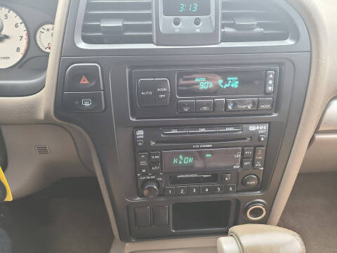 2004 Nissan Pathfinder SE