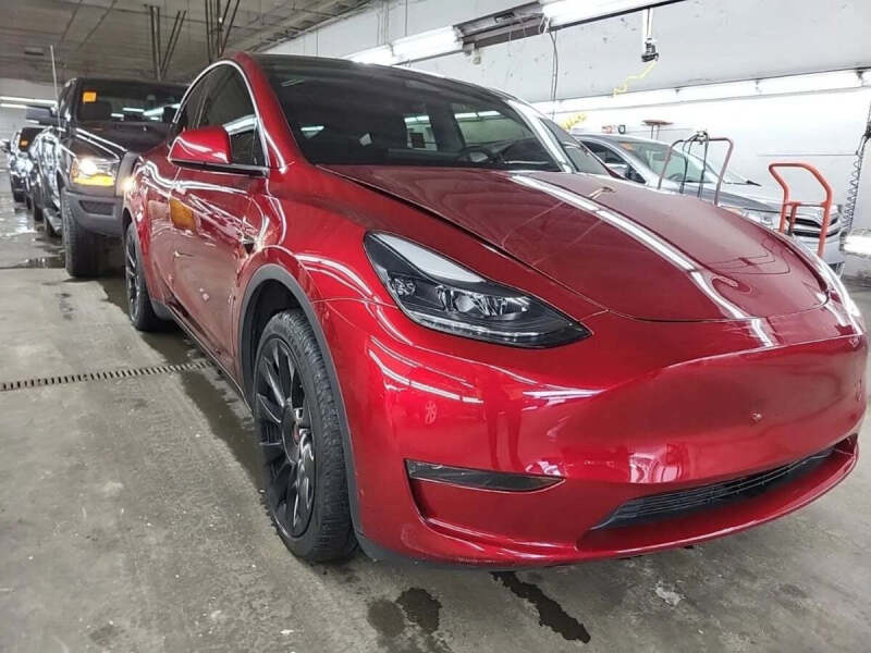 2024 Tesla Model Y Long Range