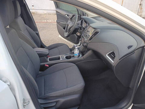 2018 Chevrolet Cruze LT Auto