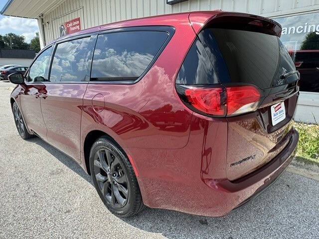 2020 Chrysler Pacifica Touring