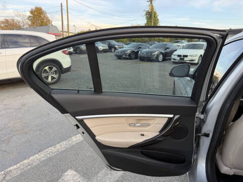 2017 BMW 3 Series 330i