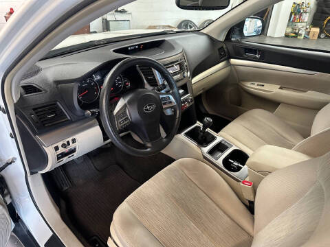 2014 Subaru Outback 2.5i