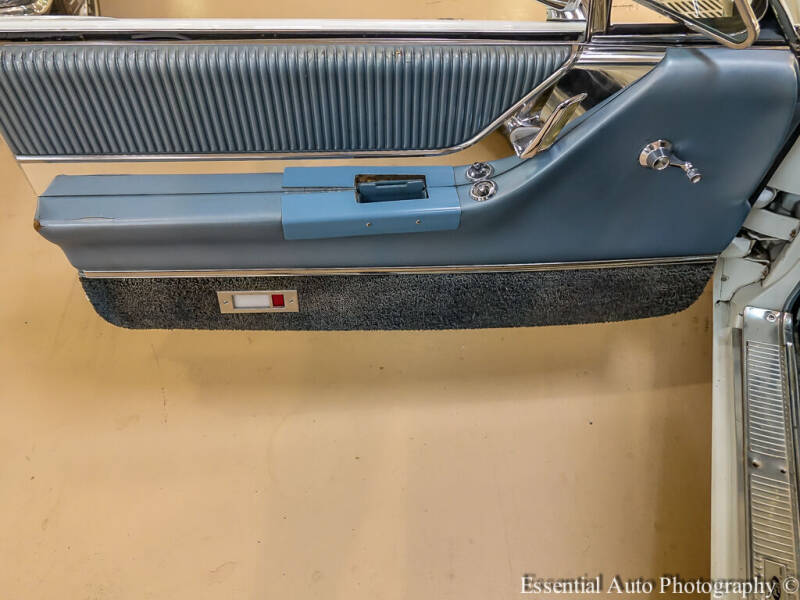 1965 Ford Thunderbird