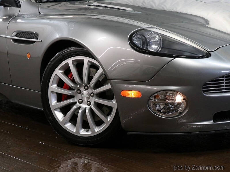 2003 Aston Martin V12 Vanquish