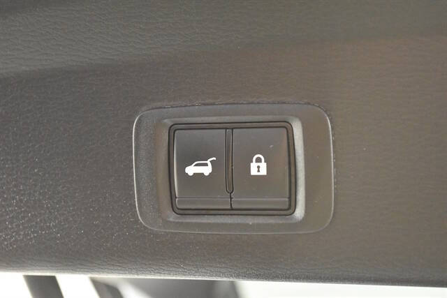 2024 Mitsubishi Outlander PHEV SE