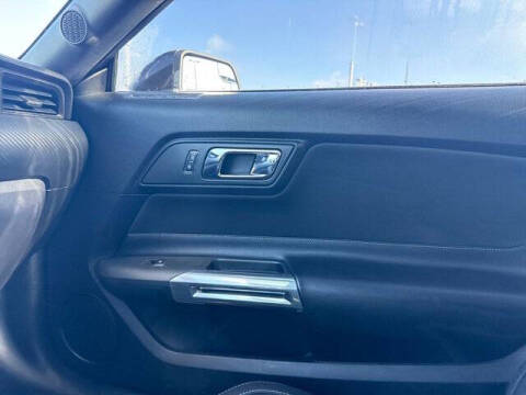 2016 Ford Mustang V6