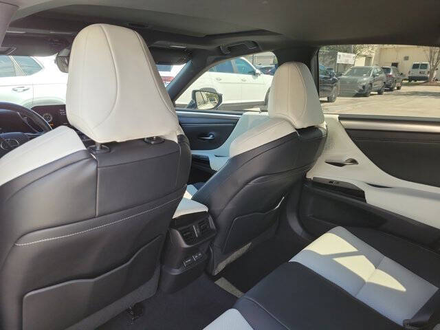 2022 Lexus ES 350 F SPORT