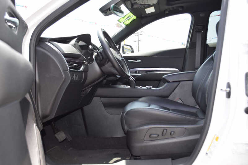 2022 Cadillac XT4 Luxury