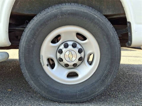 2023 Chevrolet Express 2500