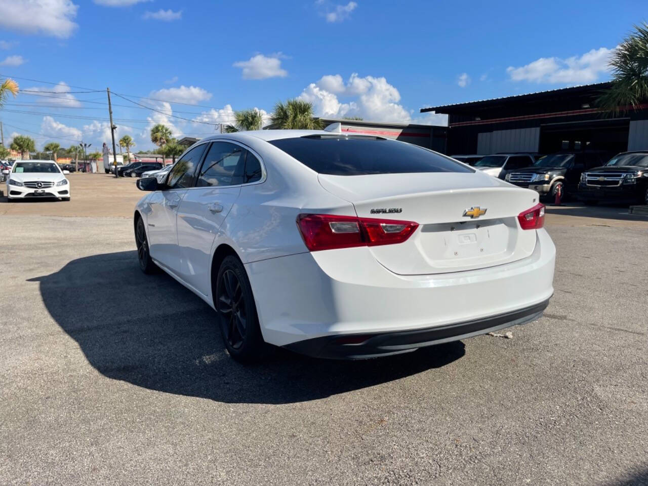 2017 Chevrolet Malibu for sale at SMART CHOICE AUTO in Pasadena, TX