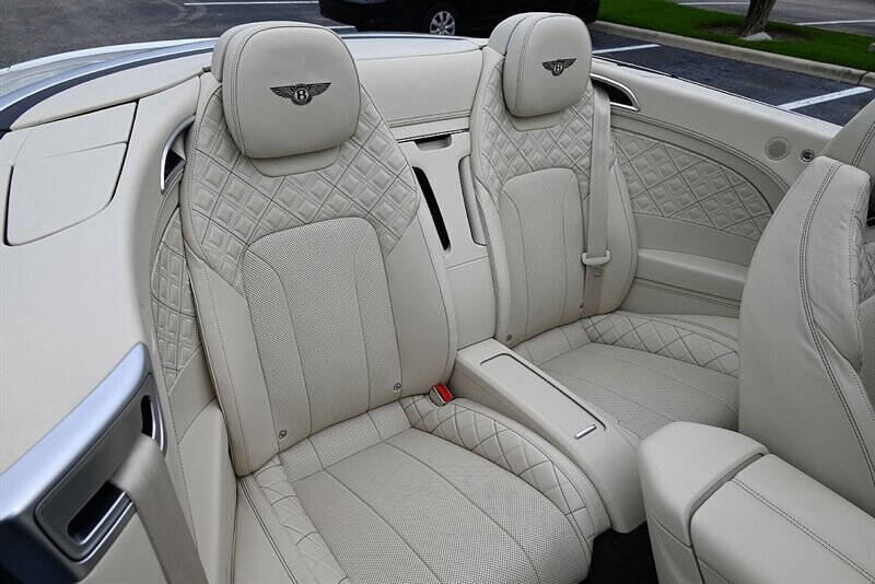 2020 Bentley Continental 32