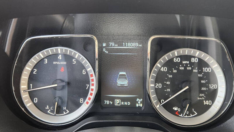 2017 Nissan Titan SL