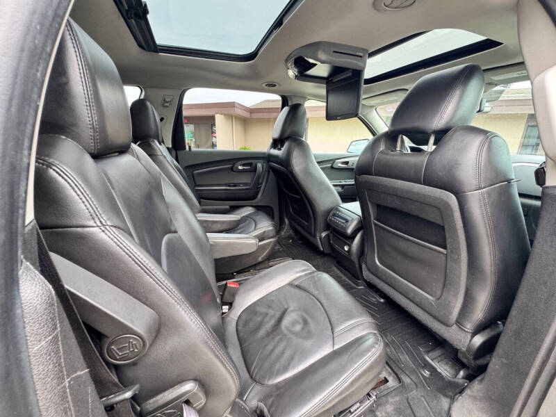 2012 Chevrolet Traverse LT