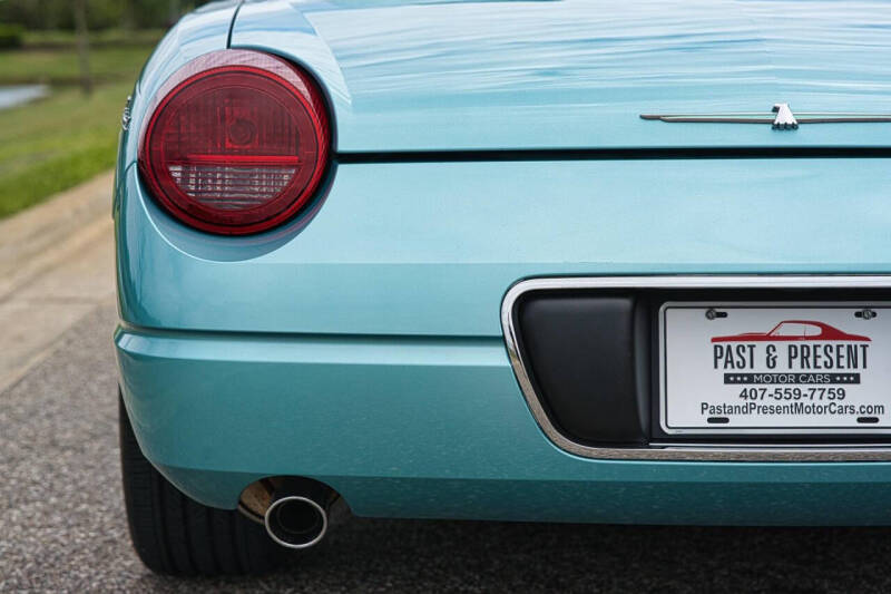 2002 Ford Thunderbird Deluxe