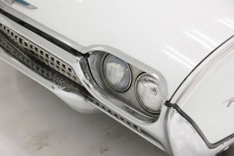 1962 Ford Thunderbird