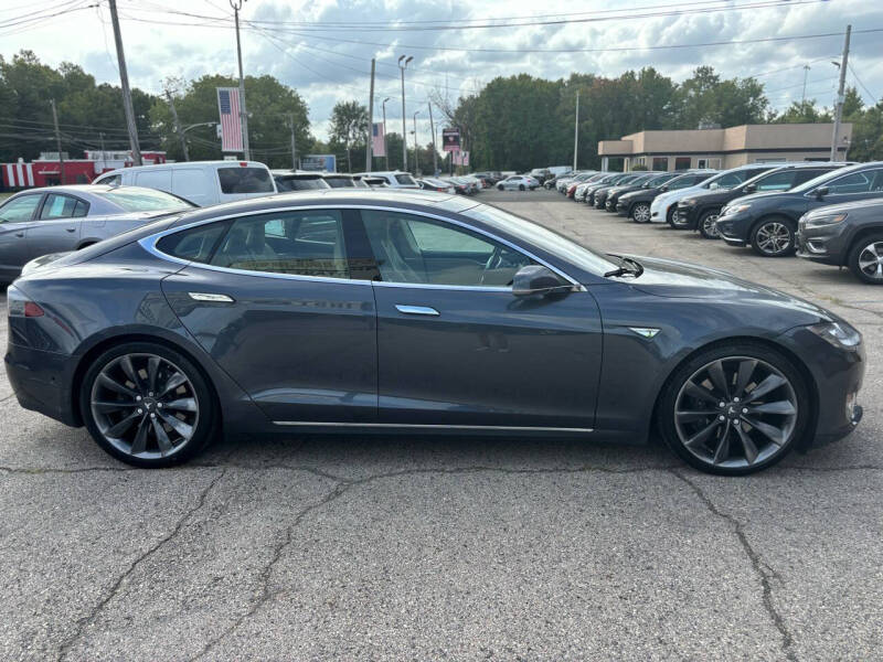 2016 Tesla Model S 70D