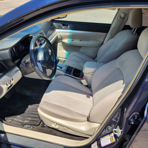 2013 Subaru Legacy 2.5i Premium