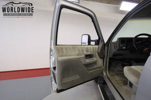 1993 GMC Suburban K2500