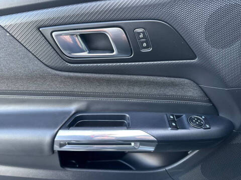 2025 Ford Mustang EcoBoost