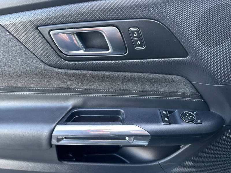 2025 Ford Mustang EcoBoost