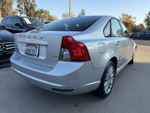 2010 Volvo S40 2.4i