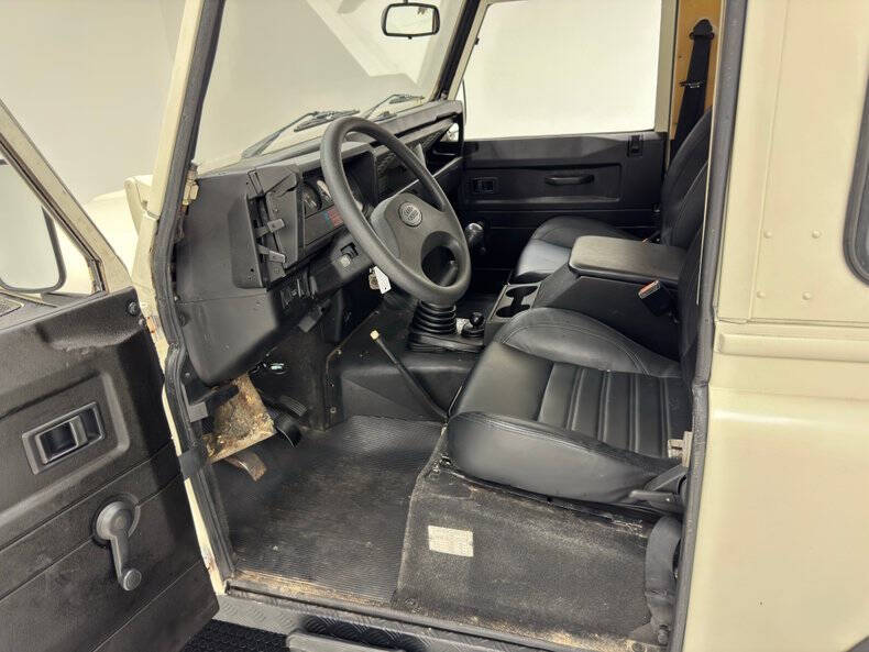 1987 Land Rover Defender