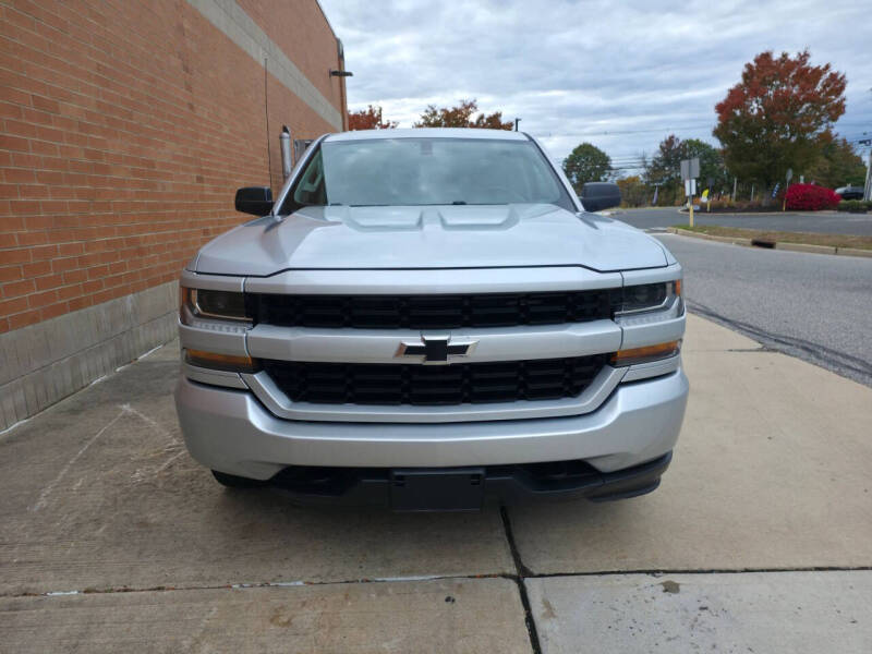 2018 Chevrolet Silverado 1500 Custom