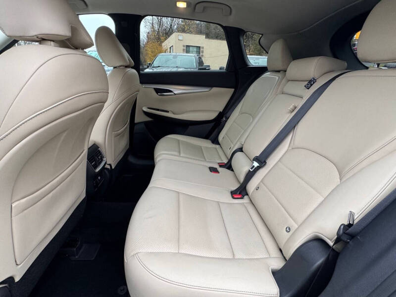 2019 Infiniti QX50 Essential