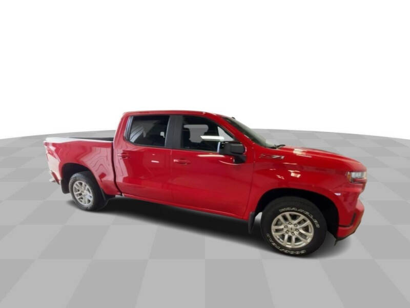 Used 2022 Chevrolet Silverado 1500 Limited RST with VIN 3GCUYEED8NG108940 for sale in Hazel Green, WI