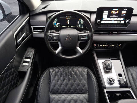 2024 Mitsubishi Outlander SEL