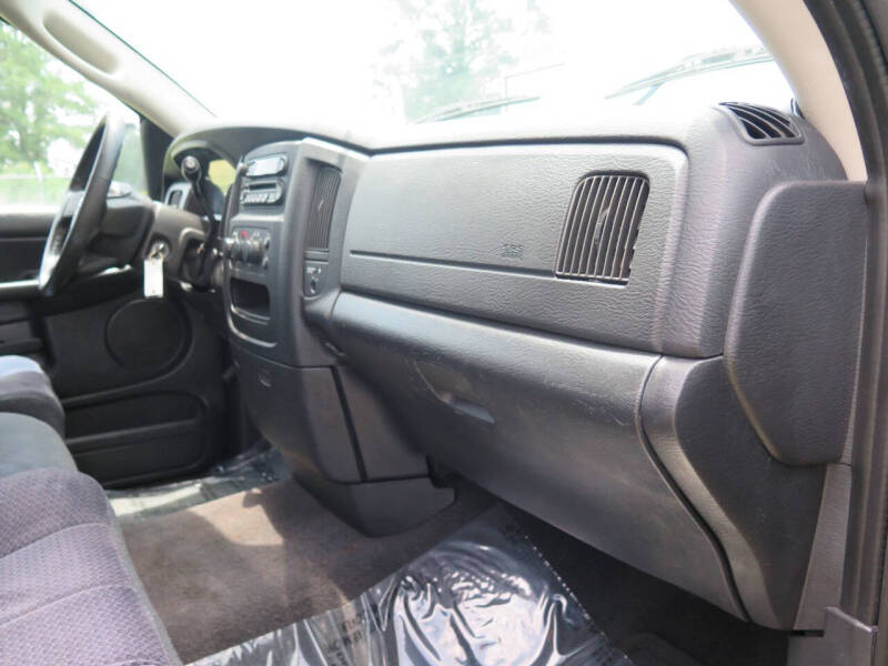 2004 Dodge Ram 1500 SLT
