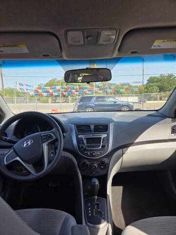 2017 Hyundai Accent SE