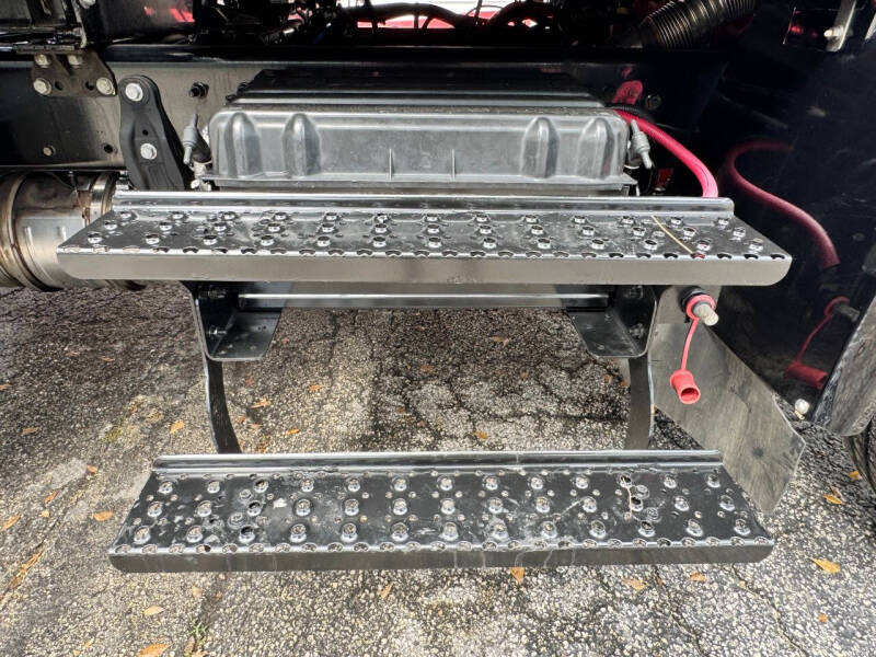 2023 International MV607