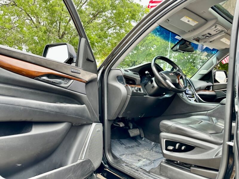 2018 Cadillac Escalade SUV - $34,995