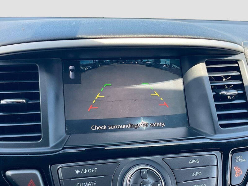 2020 Nissan Pathfinder S