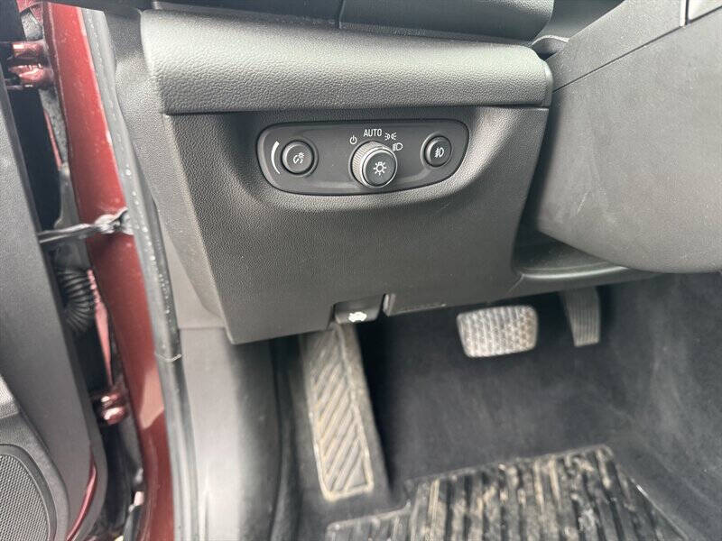 2018 Buick Regal TourX Essence