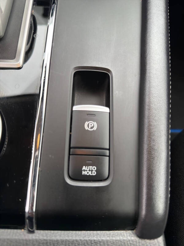 2025 Mitsubishi Outlander PHEV SE