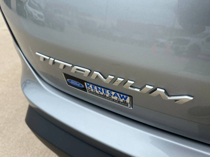 2022 Ford Edge Titanium