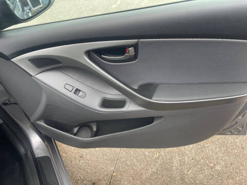 2012 Hyundai Elantra GLS