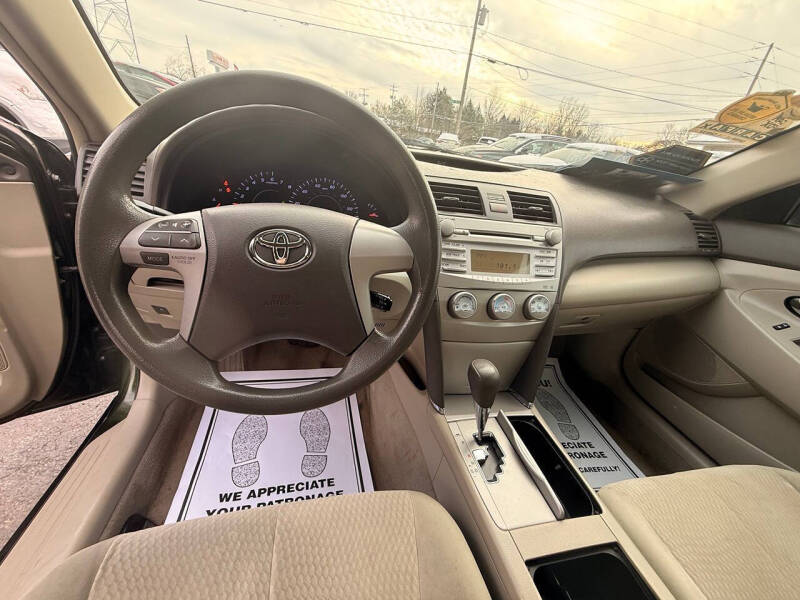 2010 Toyota Camry LE