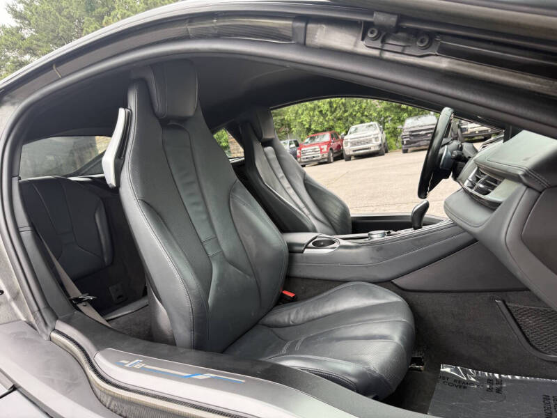 2017 BMW i8