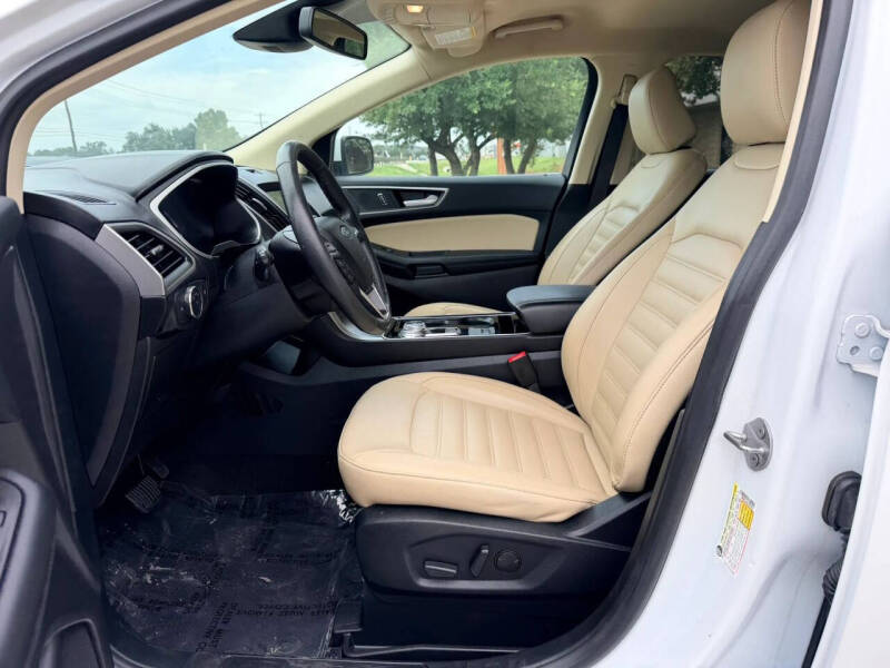 2020 Ford Edge