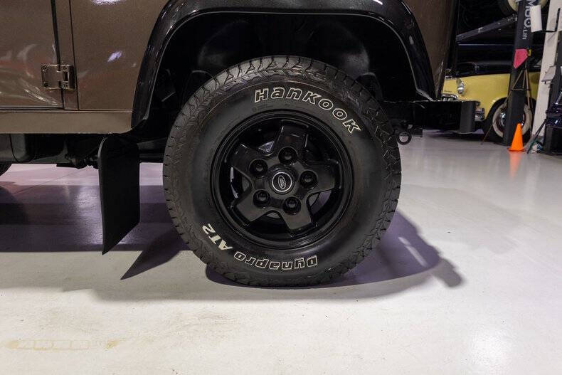 1987 Land Rover Defender