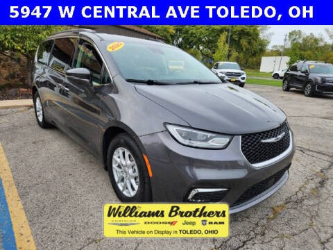 2022 Chrysler Pacifica for sale at Williams Brothers Pre-Owned Monroe in Monroe MI