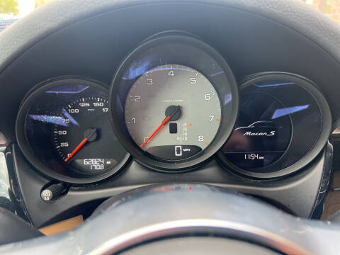 2017 Porsche Macan S