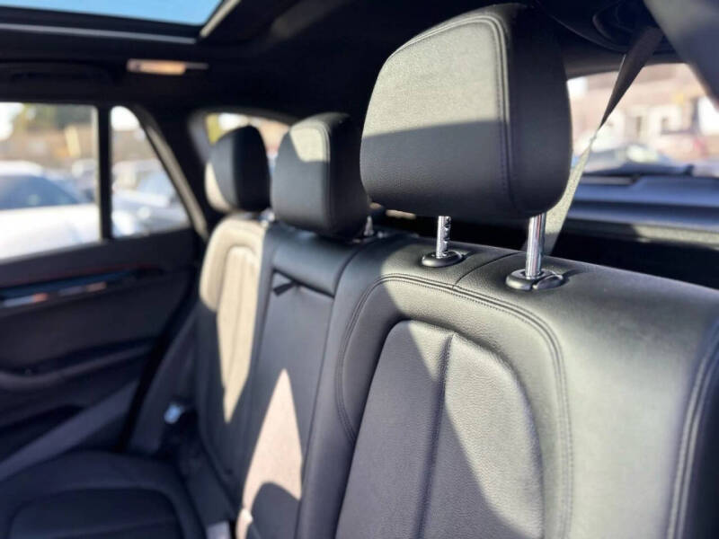 2017 BMW X1 sDrive28i