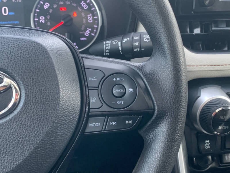 2019 Toyota RAV4 XLE